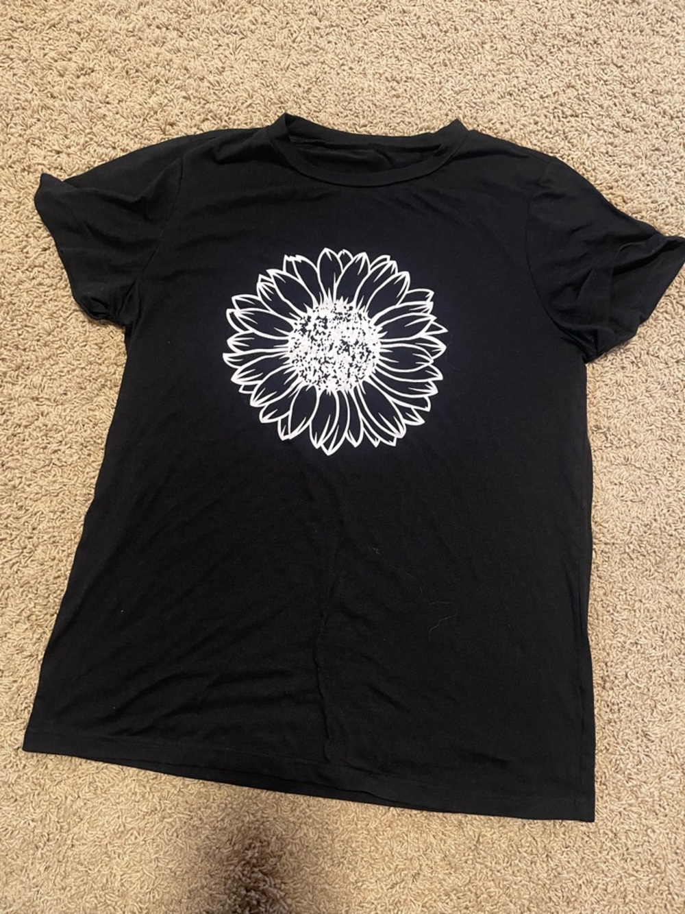 Black Women's Graphic Tee with White Sunflower